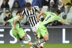 Sementara, Juve kesulitan jebol gawang Bologna