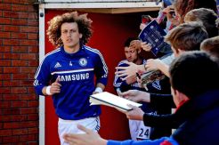 Barcelona terus dekati David Luiz
