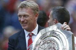 Ini trofi pertama dan terakhir Moyes buat MU