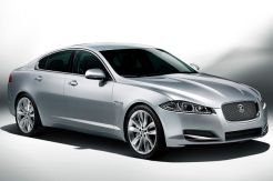 Harga Jaguar XJ sebanding dengan kemewahannya