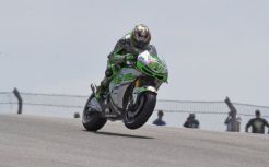 Dongkrak posisi, Hayden...
