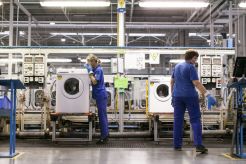 Laba Electrolux kuartal I melebihi estimasi