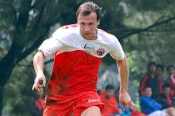 Siapa angkat koper dari persija?