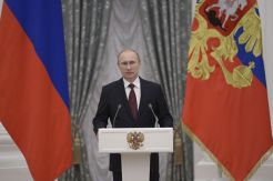 Putin: Ukraina harus tarik pasukan dari perbatasan