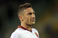 Totti puji kesuksesan Juve sabet gelar ketiga