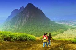 Wisata panjat tebing tertinggi kedua di Asia
