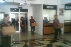 Tim Kejati Banten Angkut 3 Kardus Dokumen DPPKD