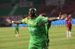 Persebaya Tempel Ketat Persipura