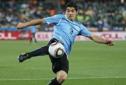 Cedera Lutut, Suarez Terancam Tak ke Brazil