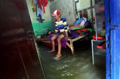 Ahok Sebut Warga Kampung Pulo Keras Kepala