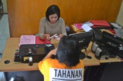 Mamah Rus juga Sediakan Pelajar untuk Menemani Kencan