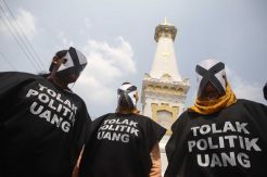 Waspadai Politik Uang Jelang Pilpres
