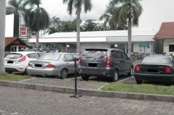 Parkir Mobil Dipatok Rp3.000, Warga Sidoarjo Mengeluh