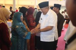H Alex Noerdin Lepas Kafilah MTQ Sumsel