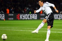 Ballack Ragukan Ozil