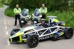 Keren, Polisi Inggris Gunakan Arie Atom