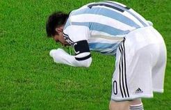 Ziko Nilai Messi Pincang Tanpa Tevez