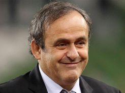Platini Dukung Pemilihan...