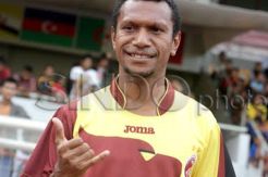 Absen Lawan Persija, Erol Gatal Jajal Semen Padang