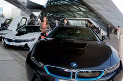 Delapan Unit BMW i8 Pertama Diserahkan kepada Pelanggan