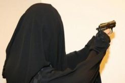 Wanita Saudi Bunuh Suami...