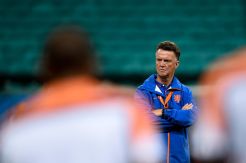 Van Gaal Bela Taktik Kasar De Oranje di Afsel