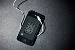 Apple Recall Jutaan Charger iPhone