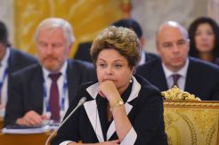 Model Seksi Ini Didaulat Gantikan Presiden Brazil