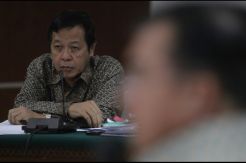 Mantan Sekjen Kemenlu Mohon Belas Kasih Jaksa