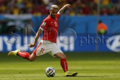 Kisah Valon Behrami Nyaris Terusir dari Swiss