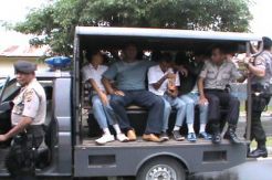 Bolos Sekolah, Puluhan Pelajar di Padang Main Judi