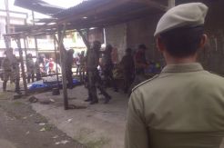 Lapak Dibongkar Satpol PP Bone, Pedagang Direlokasi