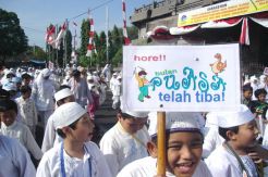 Sambut Ramadan, 600 Siswa di Makassar Longmarch 5 Km