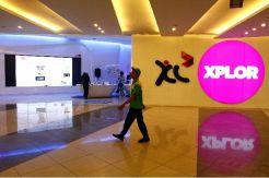 XL Bagi-bagi Ponsel...