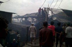 Bantuan Mengalir ke Korban Kebakaran Kampung Dukuh