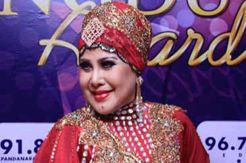 Faktor Ini Bikin Elvy Sukaesih Dukung Prabowo-Hatta