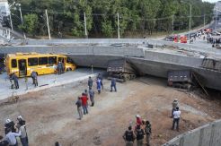 Karena Piala Dunia, Jembatan Layang Rubuh