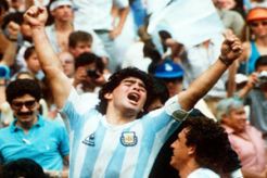 Messi Tanggung Dosa Maradona