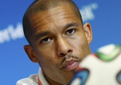 De jong Minta Belanda Tak Sombong