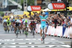 Nibali Kuasai Etape Kedua