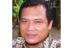 Instropeksi dengan Buku...