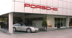 Penjualan Porsche di Eropa Tidak Goyah