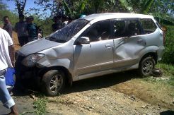 Mobil Tak Bertuan Ditemukan Terperosok di Jurang
