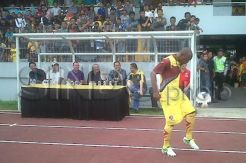 Striker Sriwijaya FC Sesalkan Pemangkasan Pemain Asing