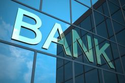 Kredit Bank Melambat