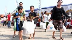 2 Jam, Ribuan Paket Sembako Ludes