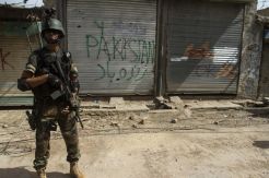Pakistan Temukan Basis Militan Dekat Kediaman PM