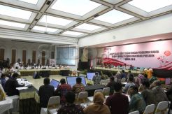 Rapat Pleno KPU Terkait Rekapitulasi Pilpres Diskors