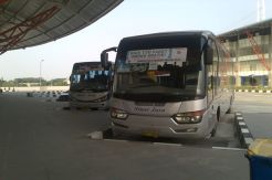 Terminal Pulo Gebang Sepi Pemudik