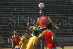 Persegres Uji Soliditas Lawan Persebaya